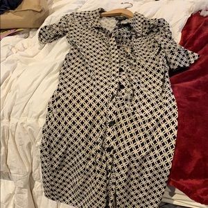 Size 8 laundry by Shelly Seagal button front dress